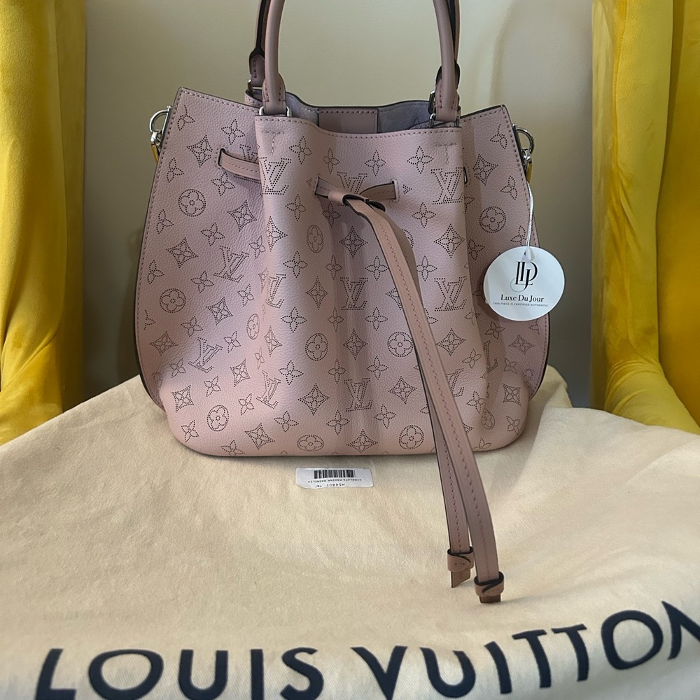 Louis Vuitton Light Pink Girolata in Mahina leather